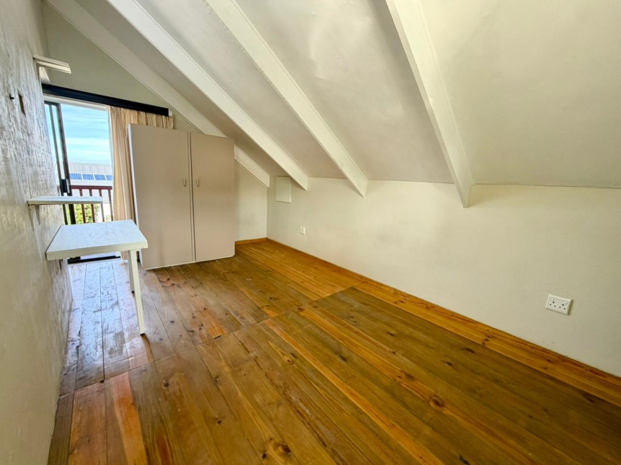 4 Bedroom Property for Sale in Herolds Bay Western Cape